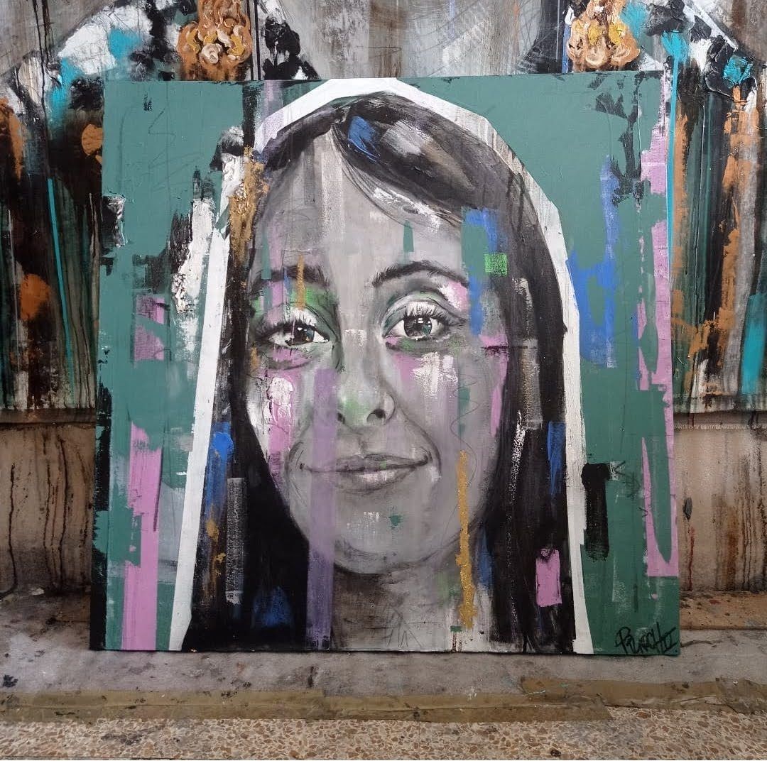 Uxue, contemporary figurative portrait by PilarchoArt: a woman's face in grey and white tones with pink, blue and gold accents over a deep green ground, commissioned piece.